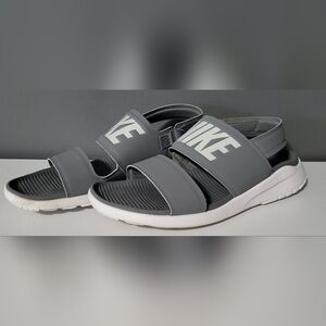 Women's Nike Sport Sandals (Size 9)